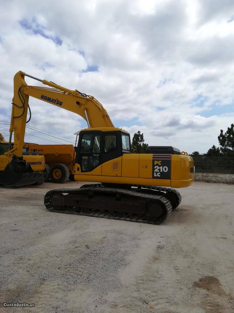 8125298043-komatsu-pc210-lc